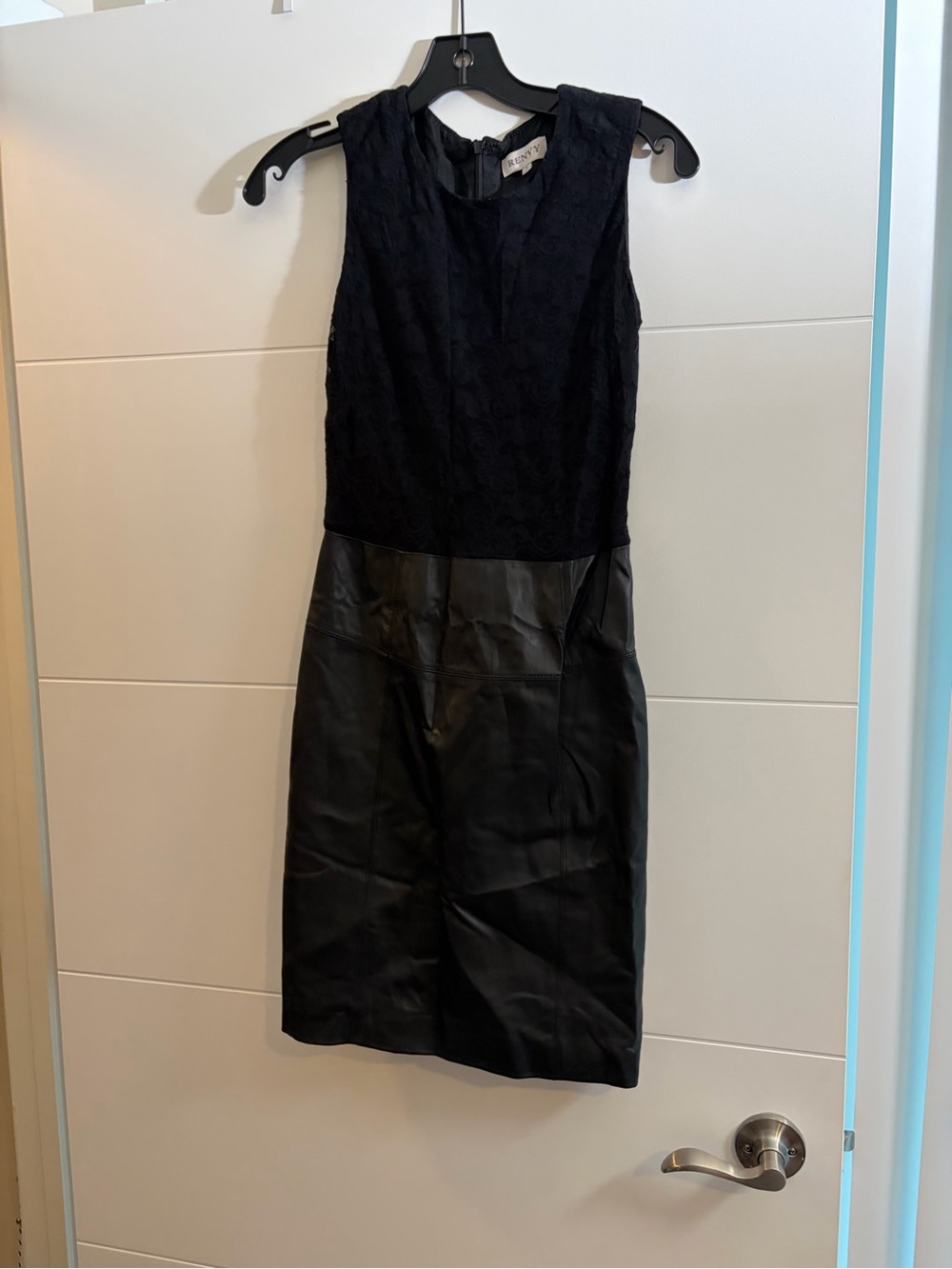 Renvy Black Sleeveless Midi Dress